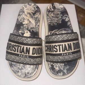 Dior Dway slides in navy and white.